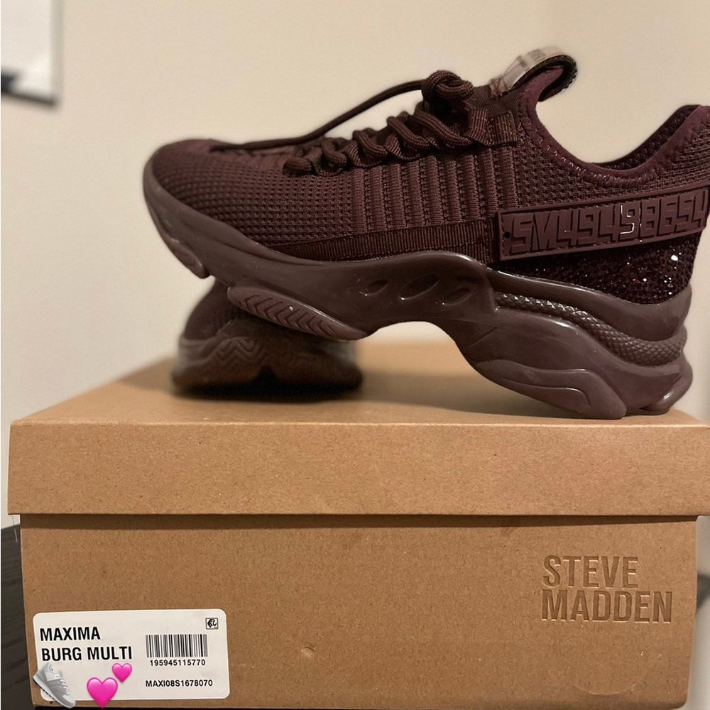 Steve madden maxima burgundy sneakers